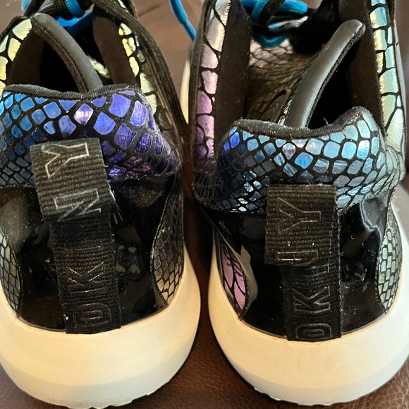 DKNY Womens Black Snake Skin Print Lynzie Toe Leather Athletic Sneakers 11M - Picture 3 of 9